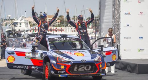 Dramatična zmaga za Hyundai na Sardiniji