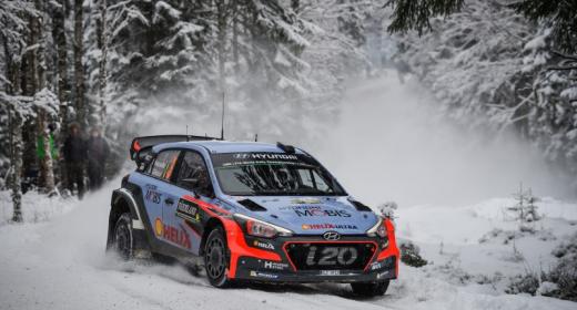 Stopničke za i20 WRC nove generacije - Hayden Paddon drugi na raliju na Švedskem